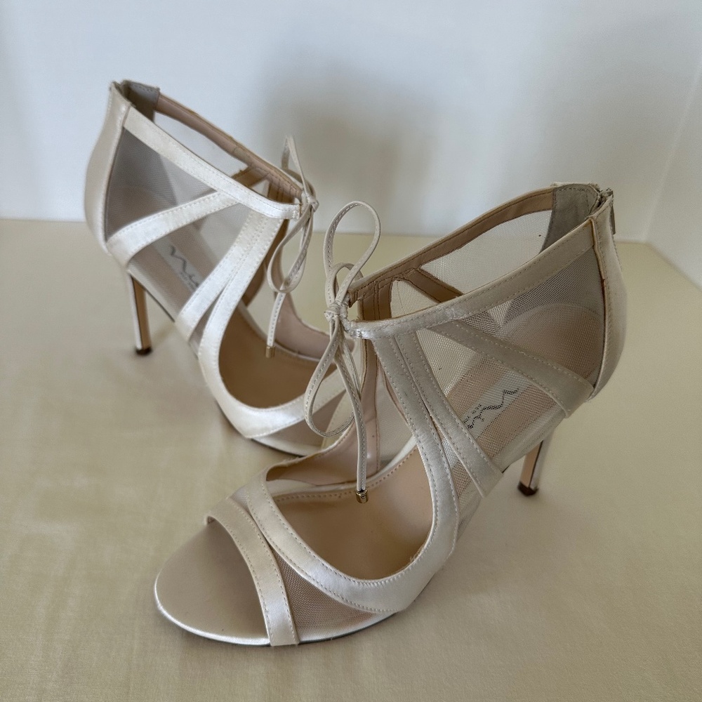 NINA Womens Dress Heeled Shoes - US 7M/Euro 37 - Champagne "white"